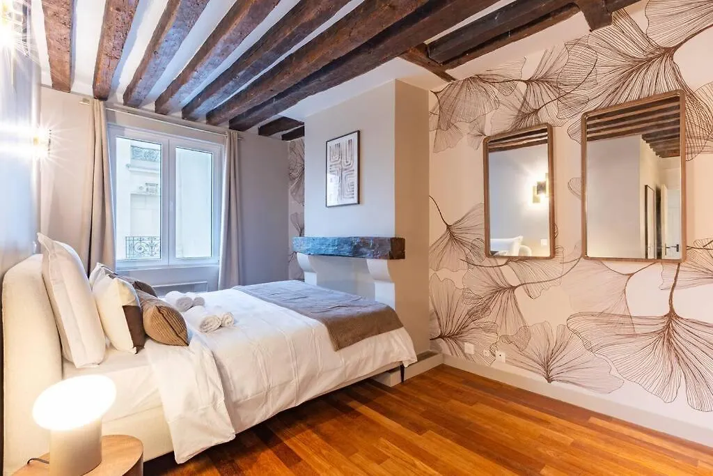 Coeur De Paris - Grand Appartement Climatise 3 Br 0*,  Γαλλία