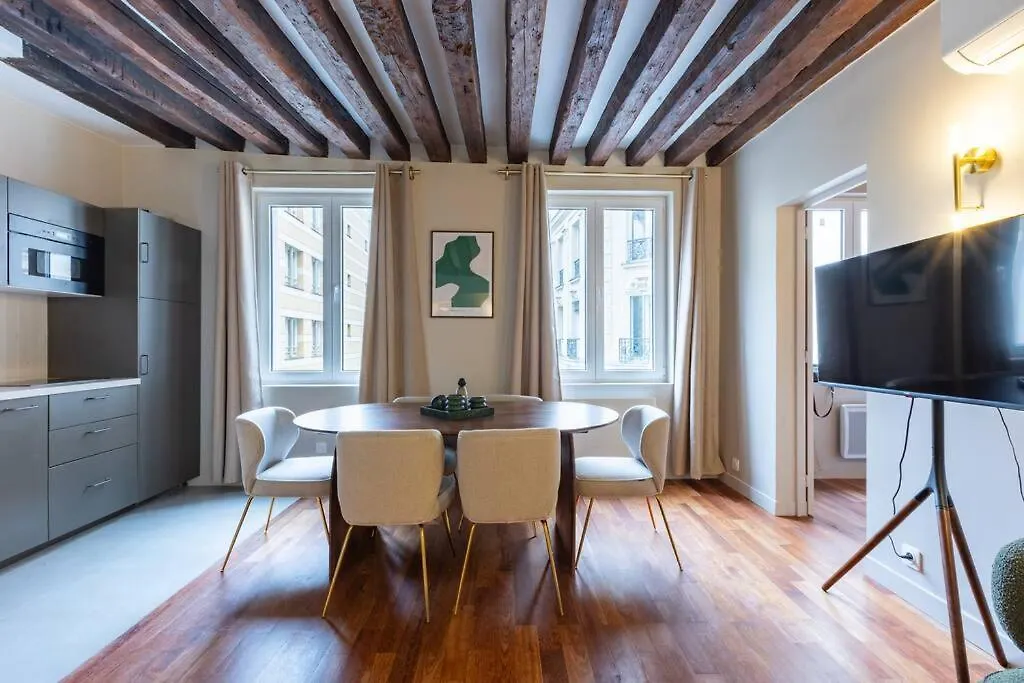 Coeur De Paris - Grand Appartement Climatise 3 Br 0*,