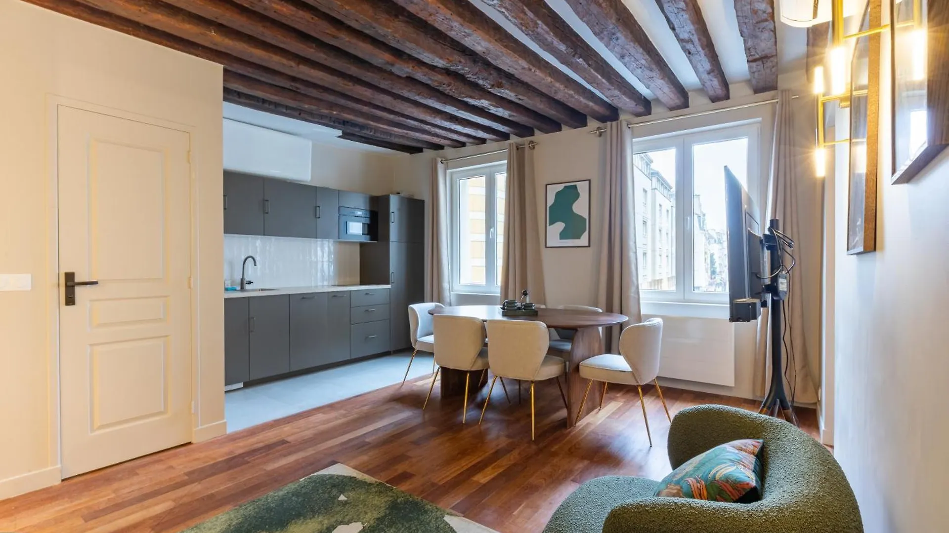 Coeur De Paris - Grand Appartement Climatise 3 Br Διαμέρισμα