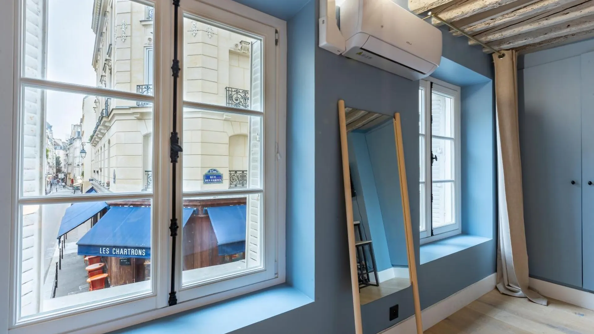 Apartment Coeur De Paris - Grand Appartement Climatise 3 Br France