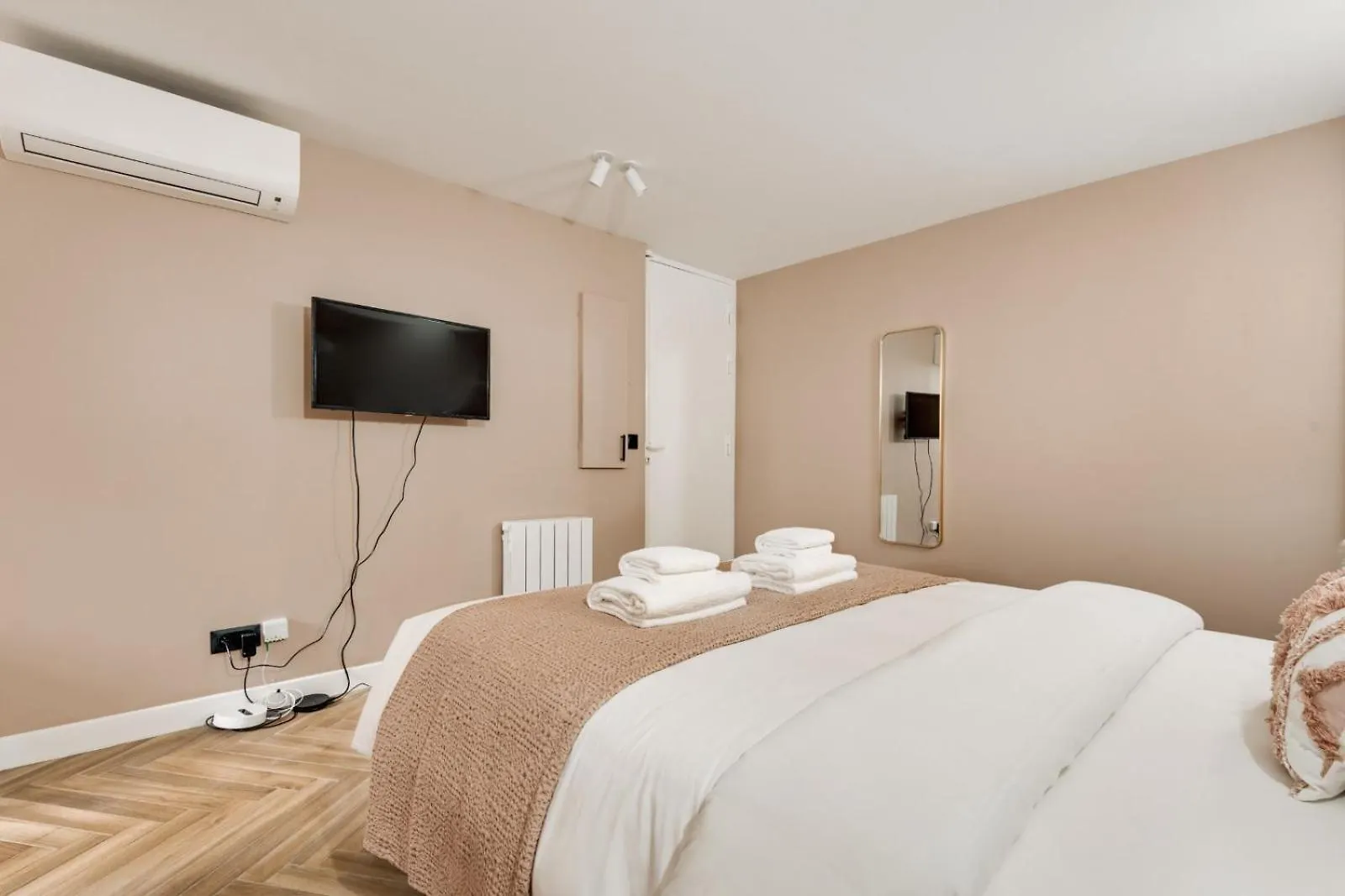 Coeur De Paris - Grand Appartement Climatise 3 Br Διαμέρισμα