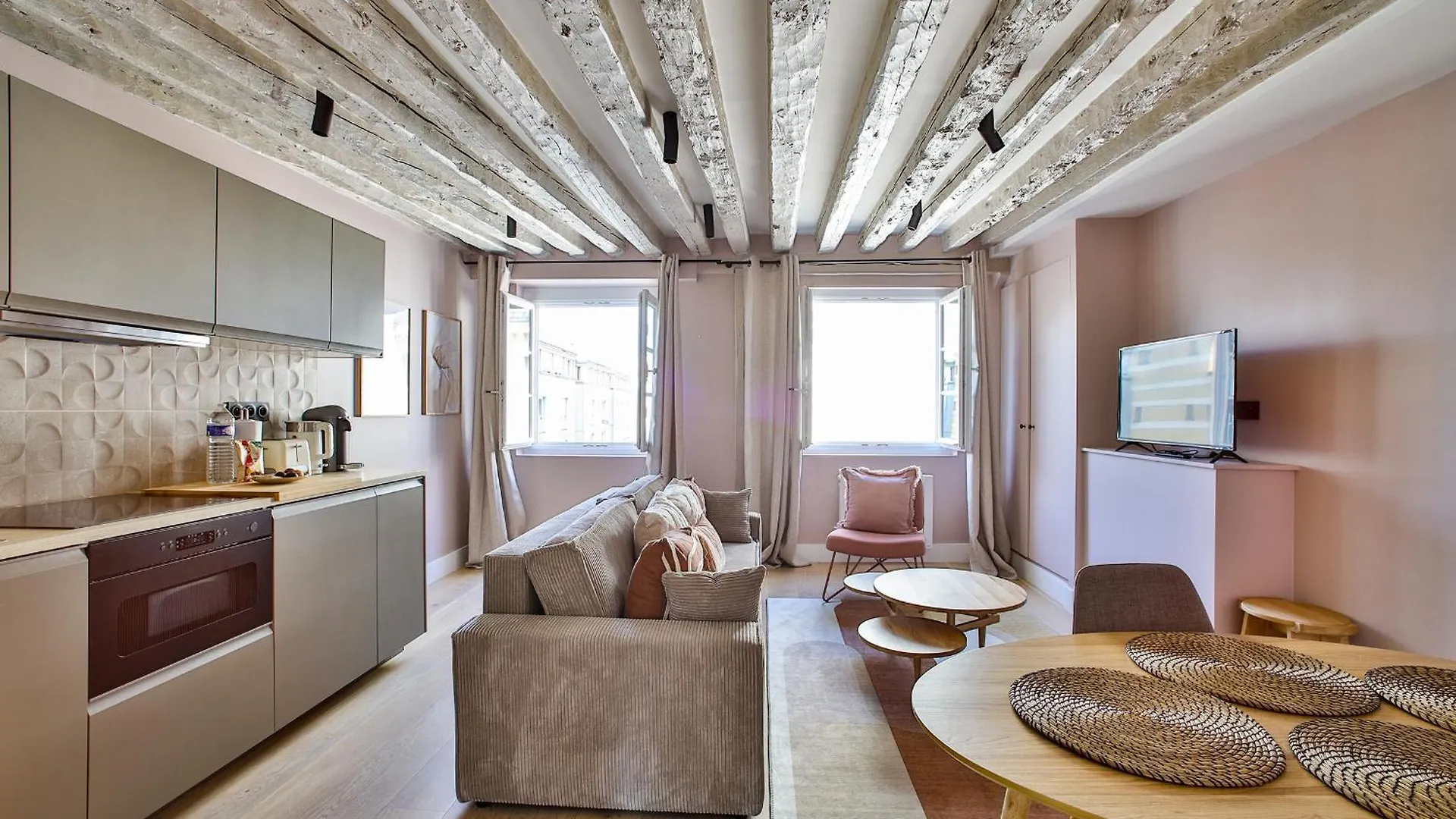 Coeur De Paris - Grand Appartement Climatise 3 Br 0*,