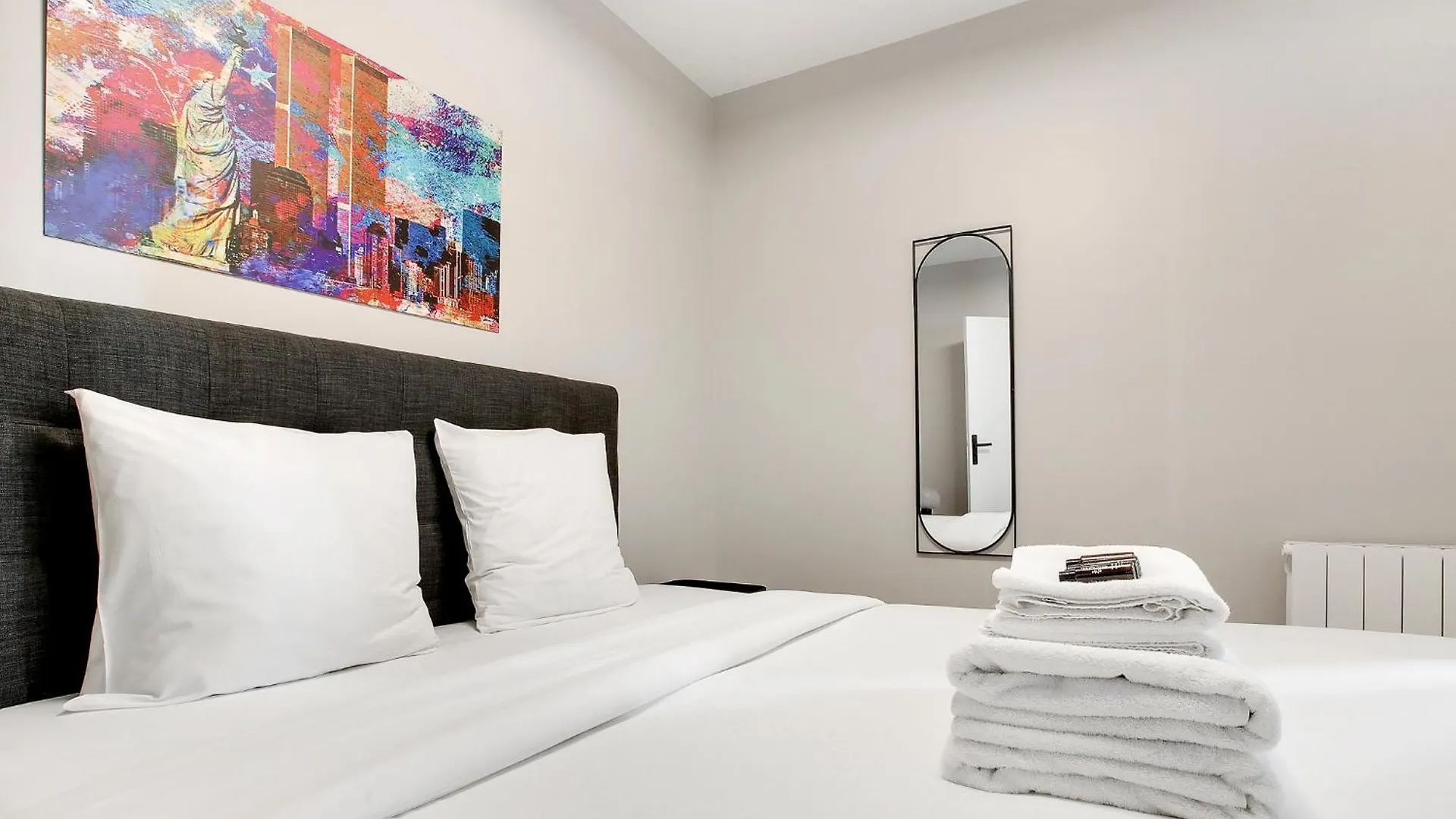 Coeur De Paris - Grand Appartement Climatise 3 Br 0*,