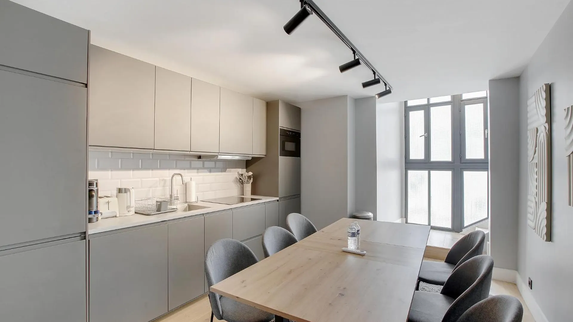 Coeur De Paris - Grand Appartement Climatise 3 Br فرنسا