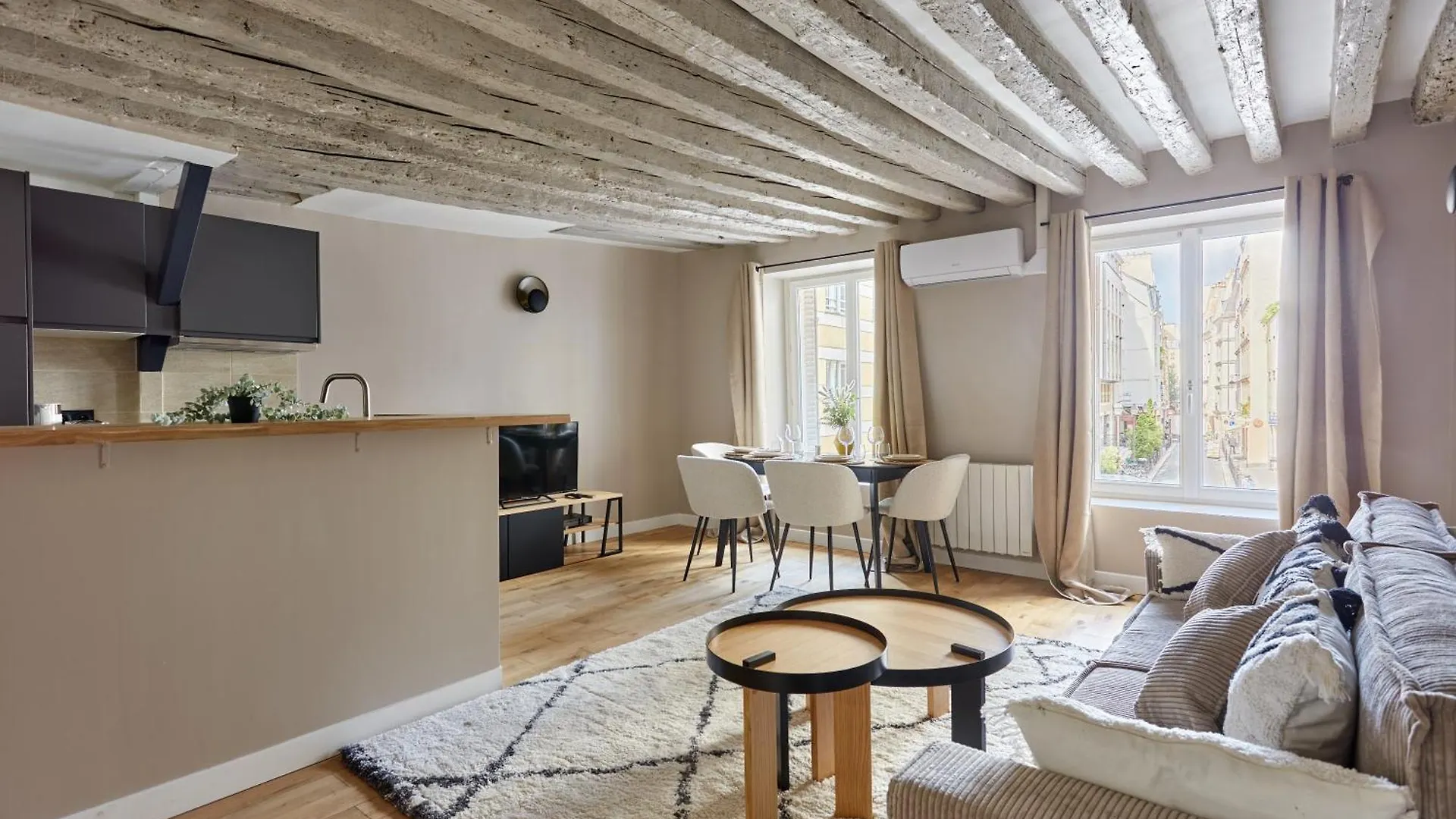 Coeur De Paris - Grand Appartement Climatise 3 Br