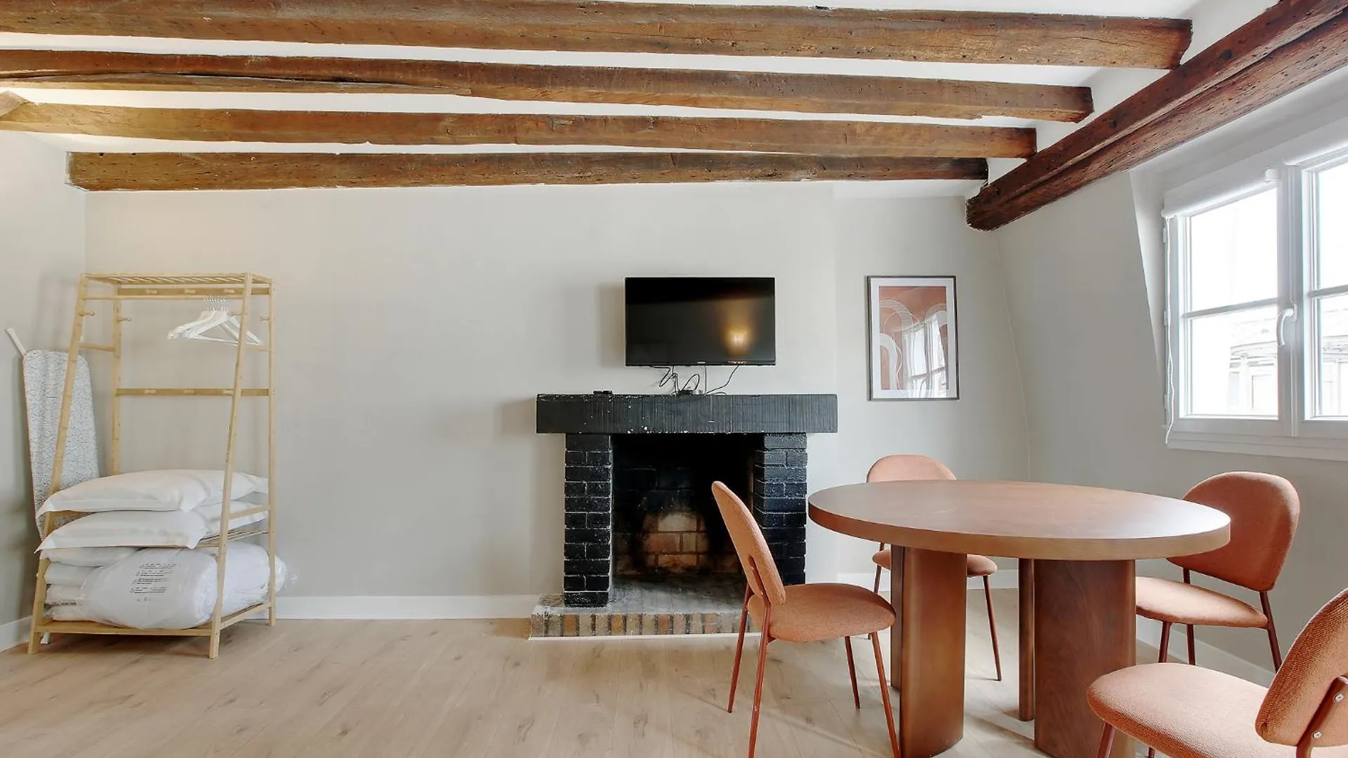 Coeur De Paris - Grand Appartement Climatise 3 Br 0*,